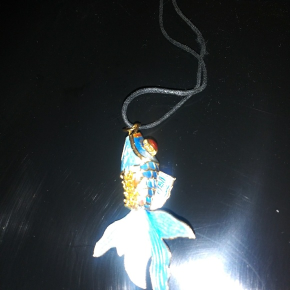 Necklace - Picture 3 of 3